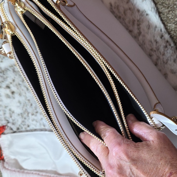 Coach Burough Bag - Picture 14 of 17